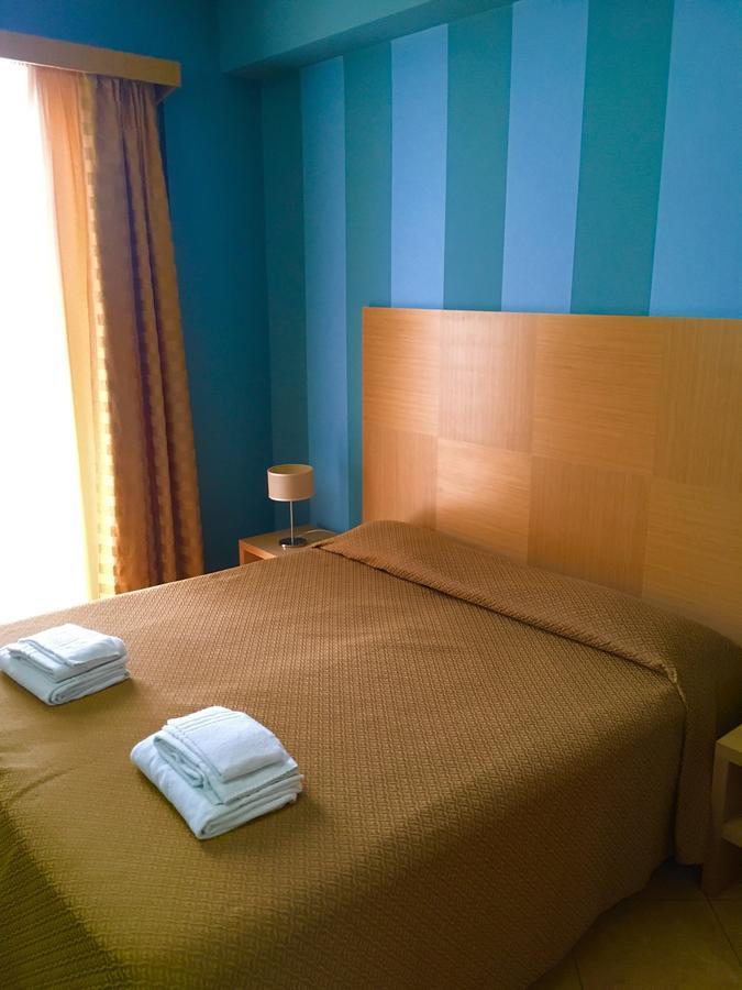 Hotel Villa Mare Altavilla Milicia Exterior photo